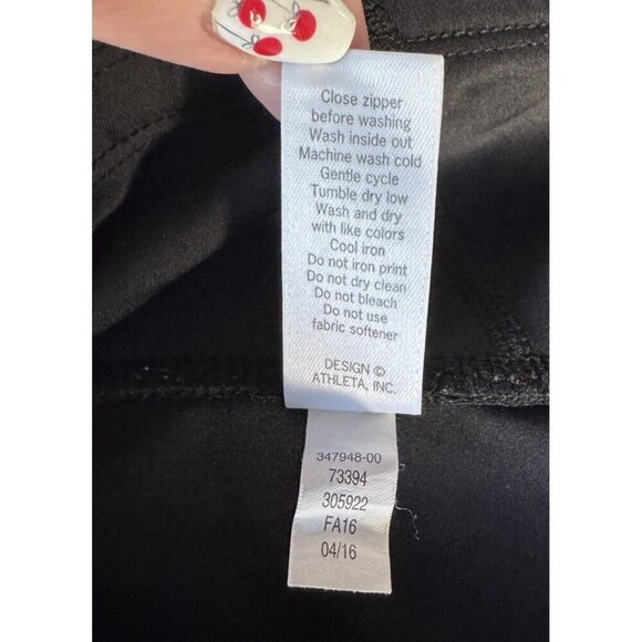 Athleta Graphic Floral Sonar Capri Women’s Sz M Black Leggings Zip Pocket - Picture 7 of 10